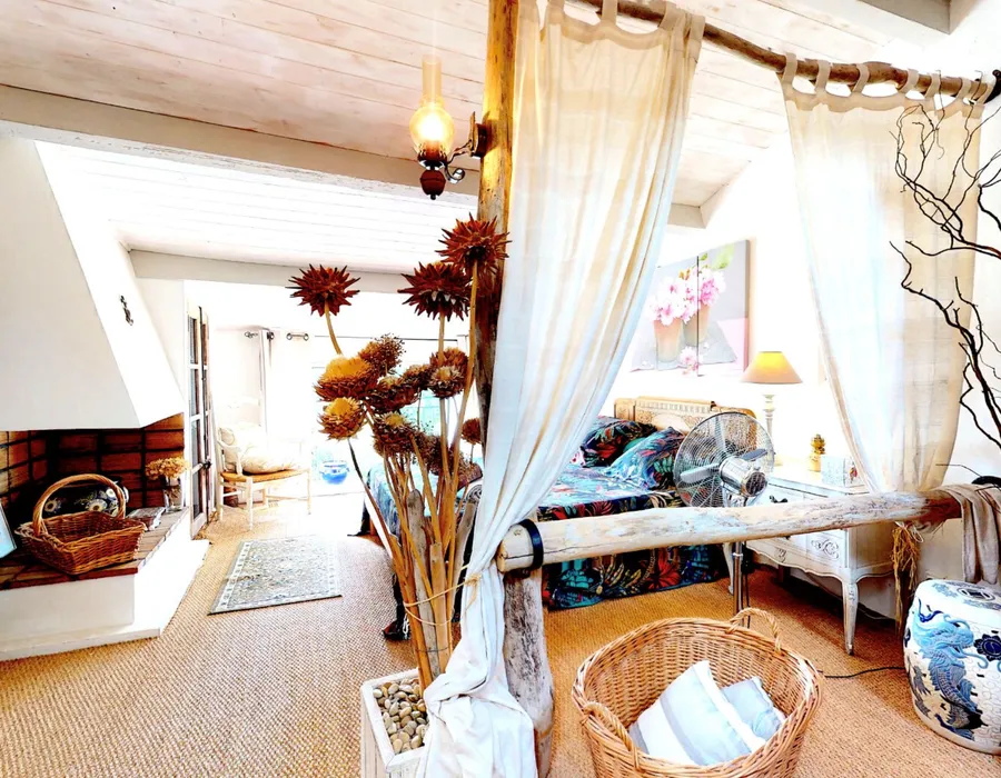 gite à louer avec décoration camarguaise